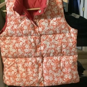 Red and Orange Floral Puffer Vest,‎ reversible